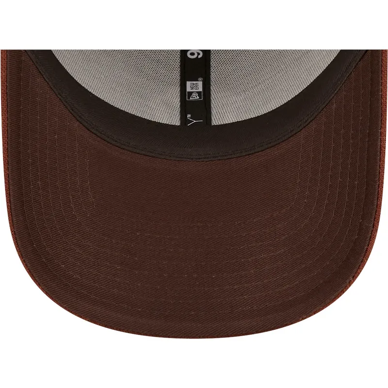 epci-curbata-maro-banda-reglabila-9forty-linen-de-new-york-yankees-mlb-de-new-era