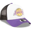 los-angeles-lakers-nba-new-era-vit-svart-och-violett-a-frame-team-colour-truckerkeps