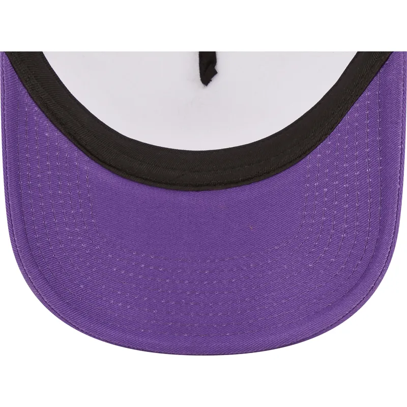 los-angeles-lakers-nba-new-era-vit-svart-och-violett-a-frame-team-colour-truckerkeps
