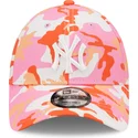 cap-curbata-pink-adjustable-strap-9forty-all-over-print-seasonal-de-new-york-yankees-mlb-de-new-era