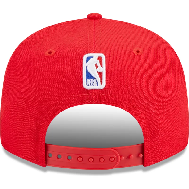 czerwona-czapka-z-plaskim-daszkiem-snapback-9fifty-draft-edition-2023-chicago-bulls-nba-od-new-era
