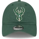 gorra-curva-verde-ajustable-9twenty-draft-edition-2023-de-milwaukee-bucks-nba-de-new-era