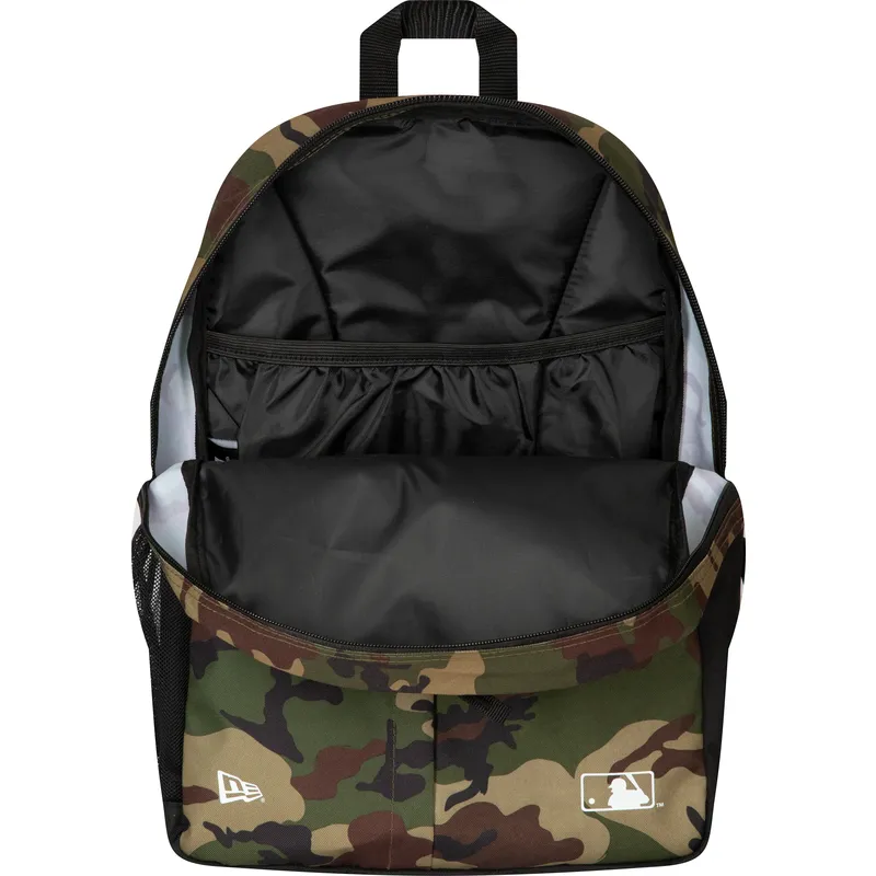 rucsacuri-camuflaj-zip-down-de-new-york-yankees-mlb-de-new-era