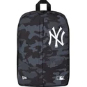 rucsacuri-camuflaj-zip-down-de-new-york-yankees-mlb-de-new-era