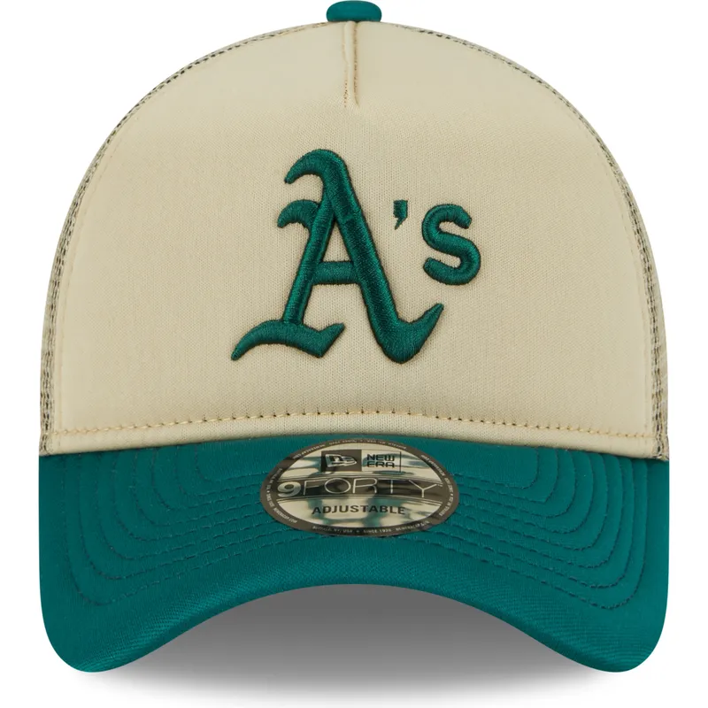 gorra-trucker-beige-y-verde-9forty-a-frame-all-day-trucker-de-oakland-athletics-mlb-de-new-era
