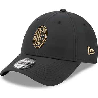 Cappellino curvo nero regolabile con logo dorato 9FORTY di AC Milan Serie A di New Era