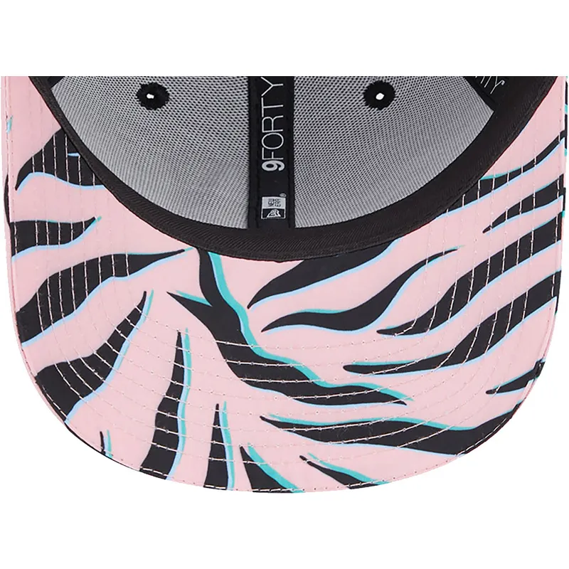 epci-curbata-negru-snapback-9forty-all-over-print-zebra-visor-de-manchester-united-football-club-premier-league-de-new-era