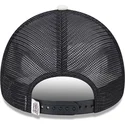 epci-curbata-bej-snapback-a-frame-de-bugs-bunny-y-pato-lucas-looney-tunes-de-new-era