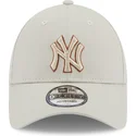 epci-curbata-bej-reglabila-9forty-team-outline-de-new-york-yankees-mlb-de-new-era