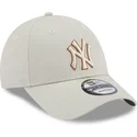 casquette-courbee-beige-ajustable-9forty-team-outline-new-york-yankees-mlb-new-era