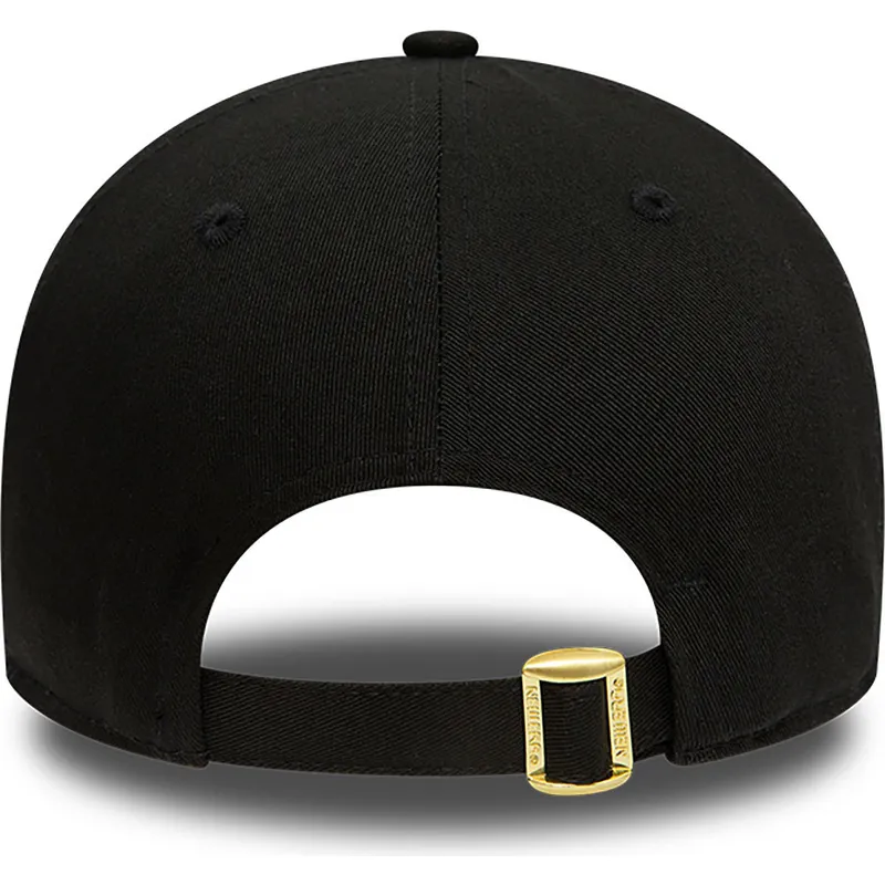 epci-curbata-negru-reglabila-9forty-metallic-badge-de-chicago-bulls-nba-de-new-era epci-curbata-negru-reglabila-9forty-metallic-badge-de-chicago-bulls-nba-de-new-era