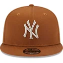 epci-plata-maro-snapback-9fifty-league-essential-de-new-york-yankees-mlb-de-new-era