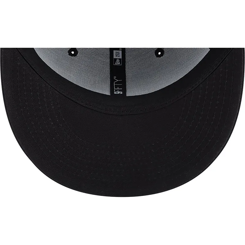 epci-plata-negru-snapback-9fifty-league-essential-de-new-york-yankees-mlb-de-new-era