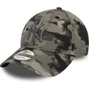 epci-curbata-camuflaj-reglabila-9forty-all-over-print-painted-de-new-york-yankees-mlb-de-new-era