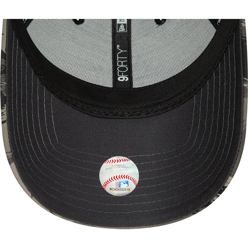 epci-curbata-camuflaj-reglabila-9forty-all-over-print-painted-de-new-york-yankees-mlb-de-new-era