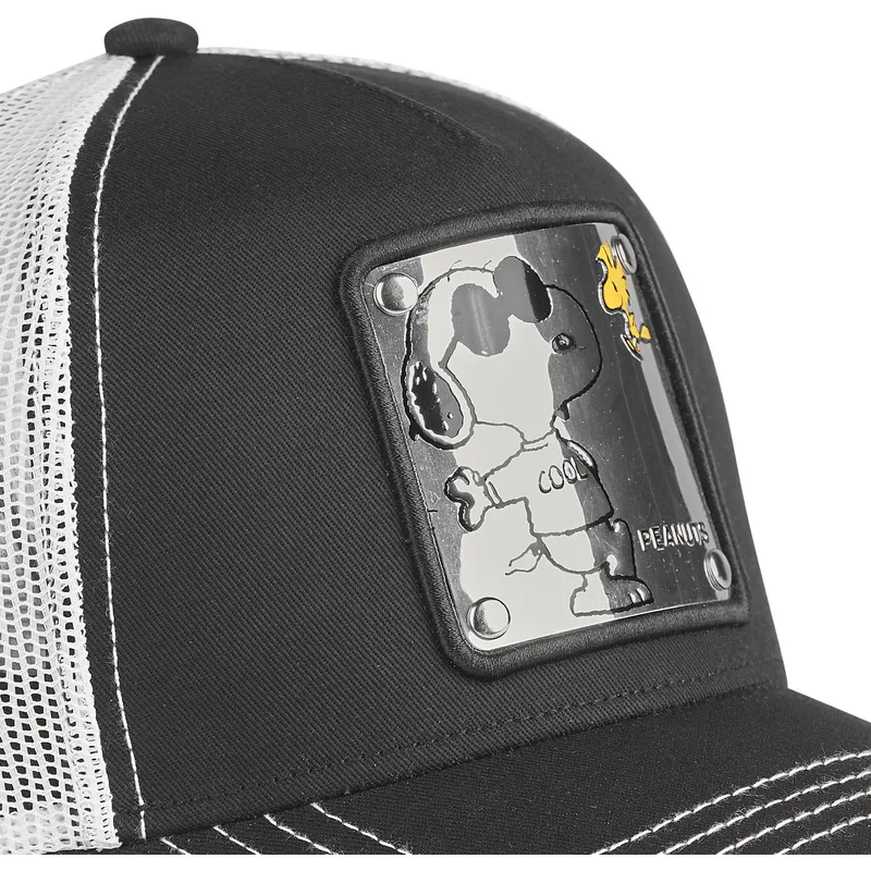 cap-curbata-black-snapback-snoopy-peanuts-de-capslab cap-curbata-black-snapback-snoopy-peanuts-de-capslab