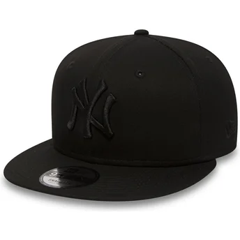 Șepci plată negru snapback 9FIFTY Black on Black de New York Yankees MLB de New Era
