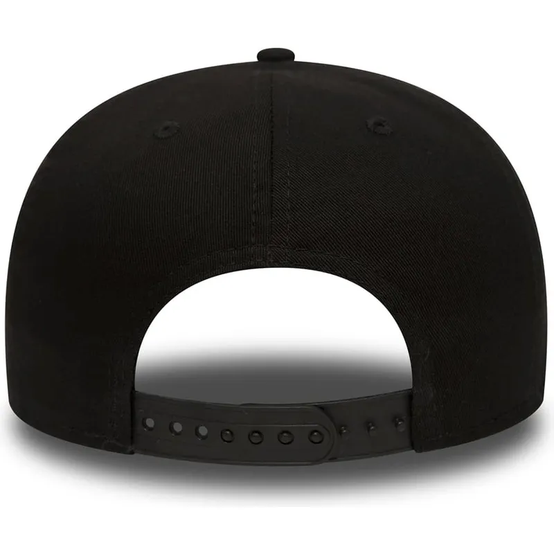 cappello-piatto-nero-snapback-9fifty-black-on-black-dei-new-york-yankees-mlb-di-new-era