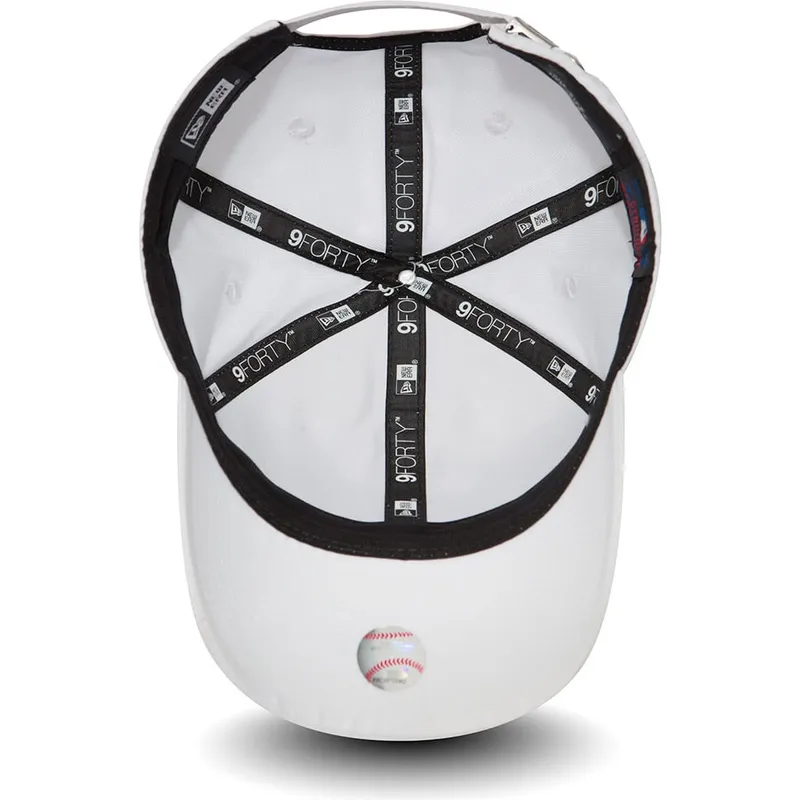 weisse-verstellbare-9forty-curved-cap-flawless-logo-der-new-york-yankees-mlb-von-new-era