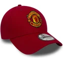 czerwona-zakrzywiona-czapka-regulowana-9forty-essential-manchester-united-football-club-od-new-era
