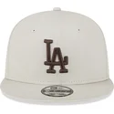 epci-plata-bej-snapback-9fifty-league-essential-de-los-angeles-dodgers-mlb-de-new-era