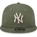 epci-plata-verzior-snapback-9fifty-league-essential-de-new-york-yankees-mlb-de-new-era
