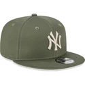 epci-plata-verzior-snapback-9fifty-league-essential-de-new-york-yankees-mlb-de-new-era