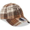 epci-curbata-maro-reglabila-9forty-check-de-new-york-yankees-mlb-de-new-era