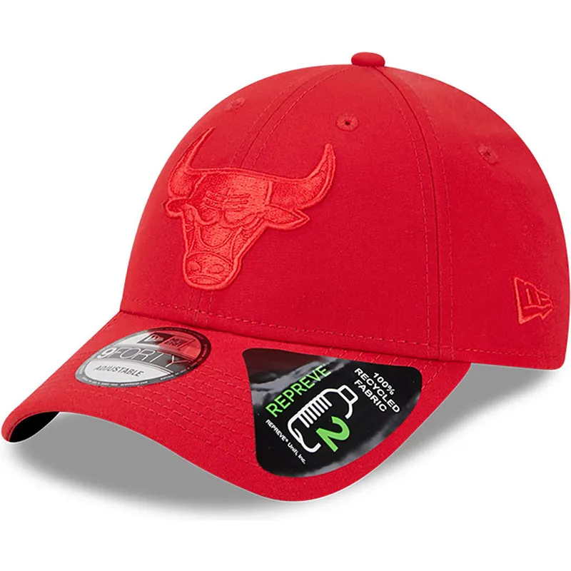 epci-curbata-rou-reglabila-9forty-repreve-outline-de-chicago-bulls-nba-de-new-era