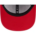 justerbar-rod-bojd-keps-med-rod-logotyp-9forty-repreve-outline-av-chicago-bulls-nba-fran-new-era