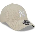 casquette-courbee-beige-ajustable-9forty-teddy-new-york-yankees-mlb-new-era