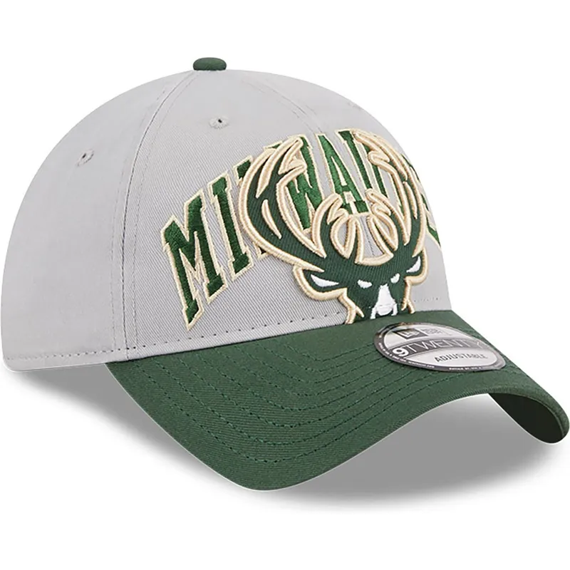 verstellbare-graue-und-grune-9twenty-tip-off-2023-kappe-der-milwaukee-bucks-nba-von-new-era