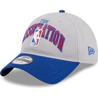 Cappellino curvo grigio e blu regolabile 9TWENTY Tip Off 2023 di NBA di New Era