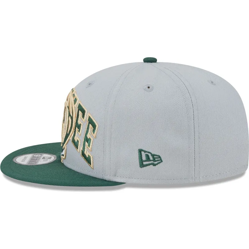 epci-plata-gri-snapback-9fifty-tip-off-2023-de-milwaukee-bucks-nba-de-new-era epci-plata-gri-snapback-9fifty-tip-off-2023-de-milwaukee-bucks-nba-de-new-era