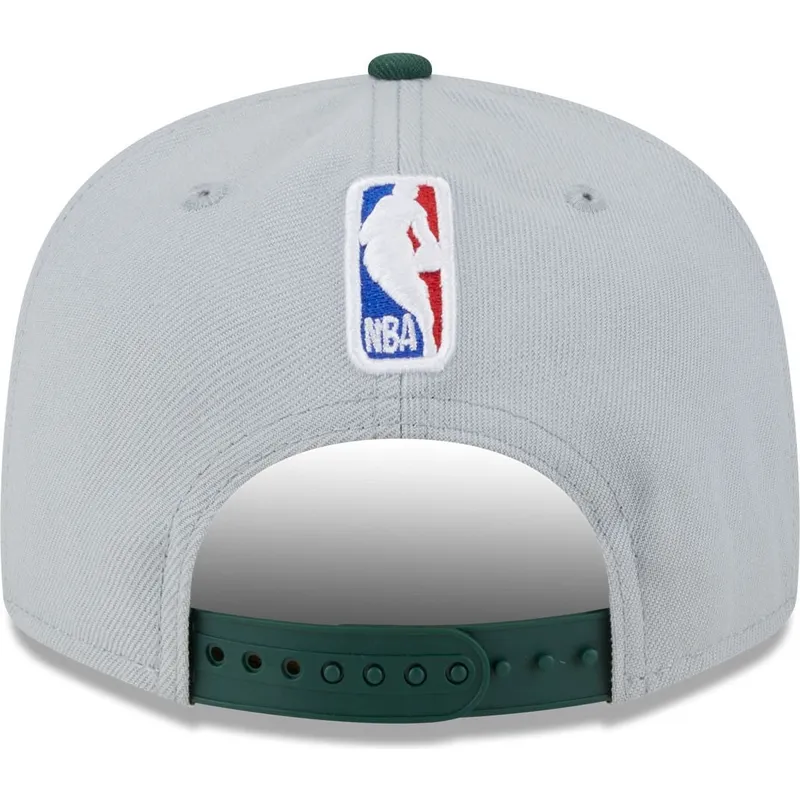 epci-plata-gri-snapback-9fifty-tip-off-2023-de-milwaukee-bucks-nba-de-new-era epci-plata-gri-snapback-9fifty-tip-off-2023-de-milwaukee-bucks-nba-de-new-era