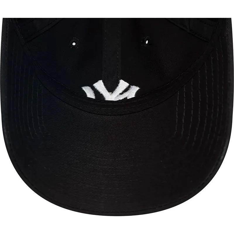cap-curbata-black-adjustable-strap-9twenty-league-essential-de-new-york-yankees-mlb-de-new-era