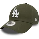 grune-verstellbare-curved-cap-9twenty-league-essential-der-los-angeles-dodgers-mlb-von-new-era