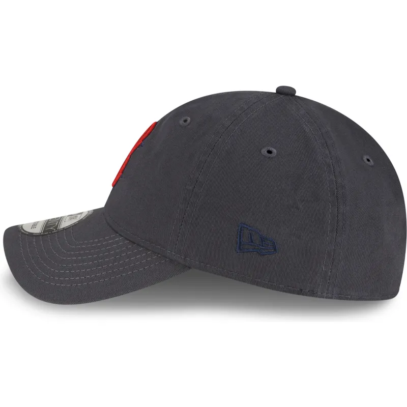cappellino-curvo-grigio-regolabile-con-logo-rosso-9twenty-core-classic-dei-boston-red-sox-mlb-di-new-era
