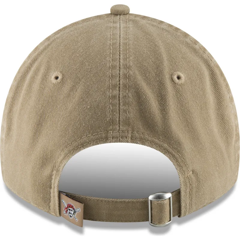 jasnobrazowa-regulowana-czapka-z-zakrzywionym-daszkiem-z-czarnym-logo-9twenty-core-classic-pittsburgh-pirates-mlb-od-new-era