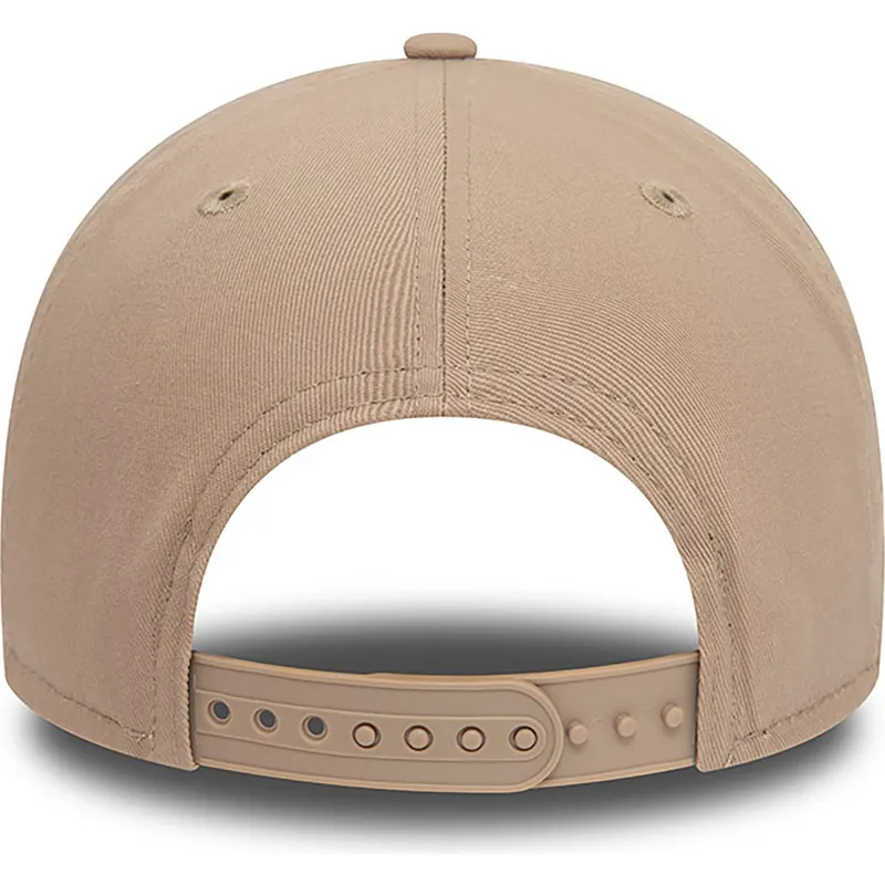 epci-curbata-bej-snapback-9forty-seasonal-de-red-bull-racing-formula-1-de-new-era