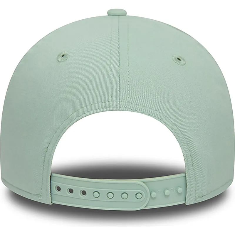 grune-snapback-kappe-9forty-seasonal-von-red-bull-racing-formula-1-von-new-era