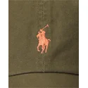 verstellbare-grune-kappe-mit-gebogenem-schirm-und-orangefarbenem-logo-cotton-chino-classic-sport-von-polo-ralph-lauren