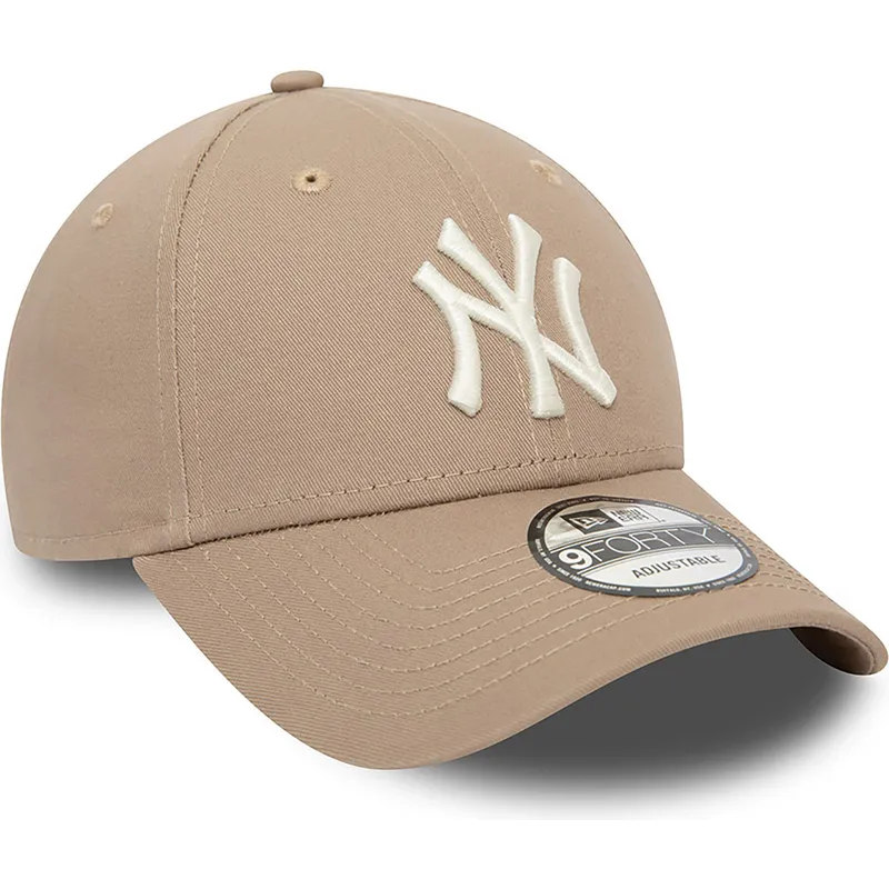 epci-curbata-maro-reglabila-9forty-league-essential-de-new-york-yankees-mlb-de-new-era epci-curbata-maro-reglabila-9forty-league-essential-de-new-york-yankees-mlb-de-new-era
