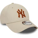 epci-curbata-bej-reglabila-9forty-league-essential-de-new-york-yankees-mlb-de-new-era