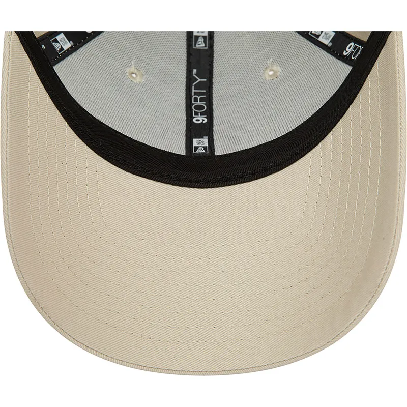 9forty-team-outline-new-york-yankees-mlb-new-era