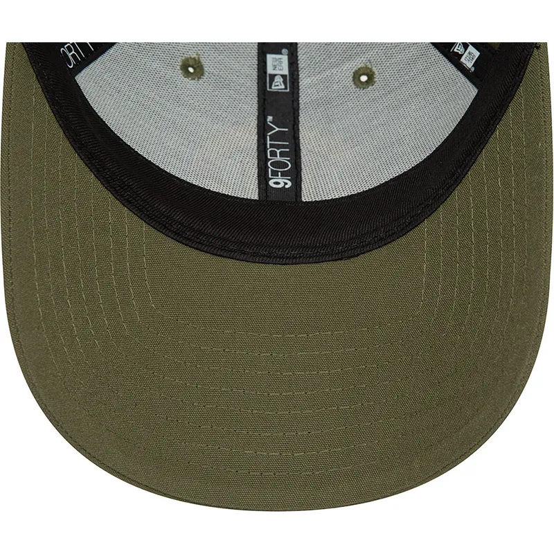 gron-justerbar-bojd-keps-9forty-seasonal-repreve-fran-manchester-united-football-club-premier-league-av-new-era