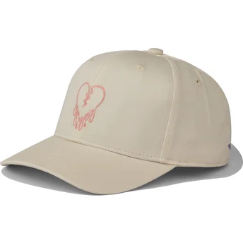 Beżowa zakrzywiona czapka snapback Heartbreak Hotel od Pica Pica