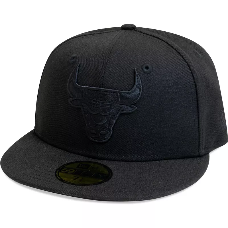 casquette-plate-noire-ajustee-avec-logo-noir-59fifty-essential-chicago-bulls-nba-new-era