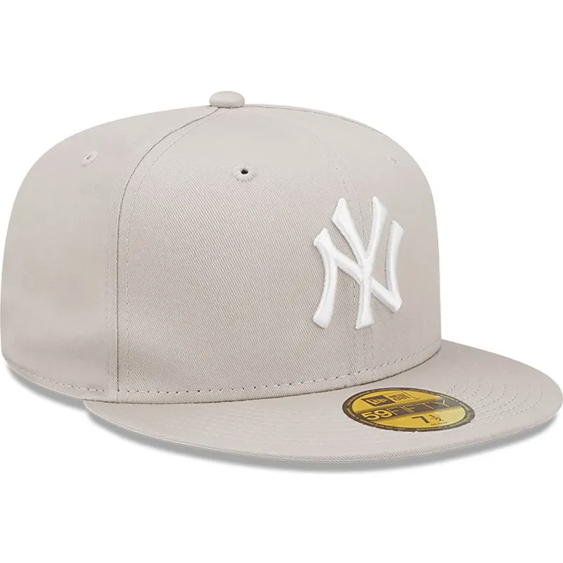 beige-platt-keps-justerad-59fifty-league-essential-fran-new-york-yankees-mlb-av-new-era