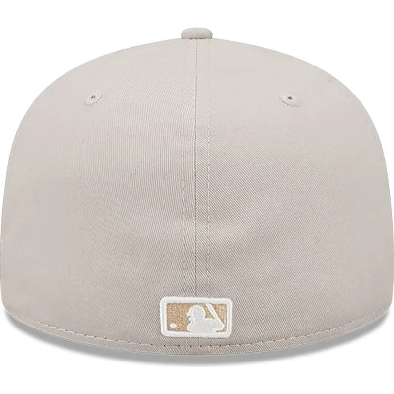plaska-czapka-bezowa-dopasowana-59fifty-league-essential-new-york-yankees-mlb-new-era